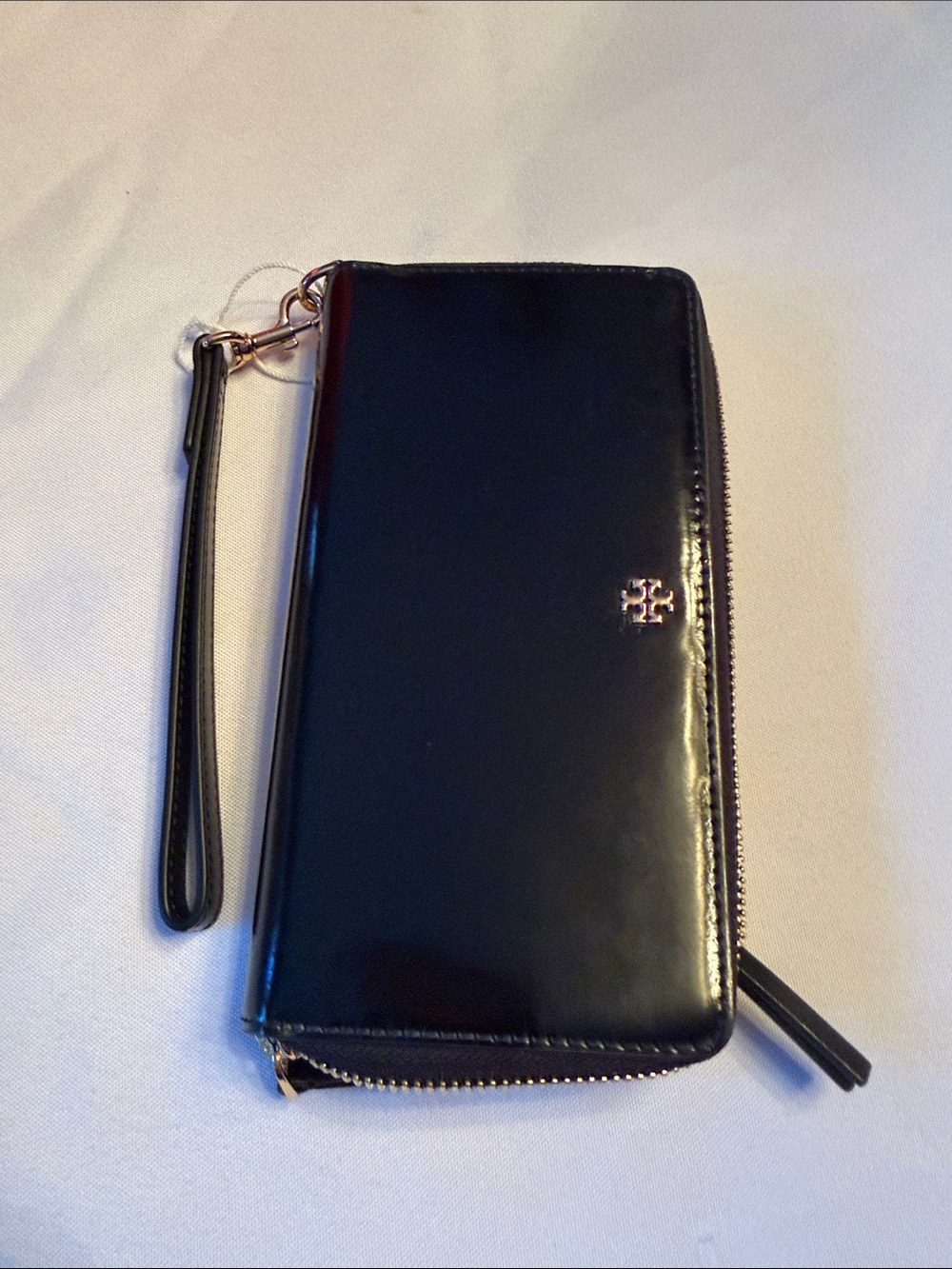 Tory Burch Black Patent Leather Zip-Around Wristlet